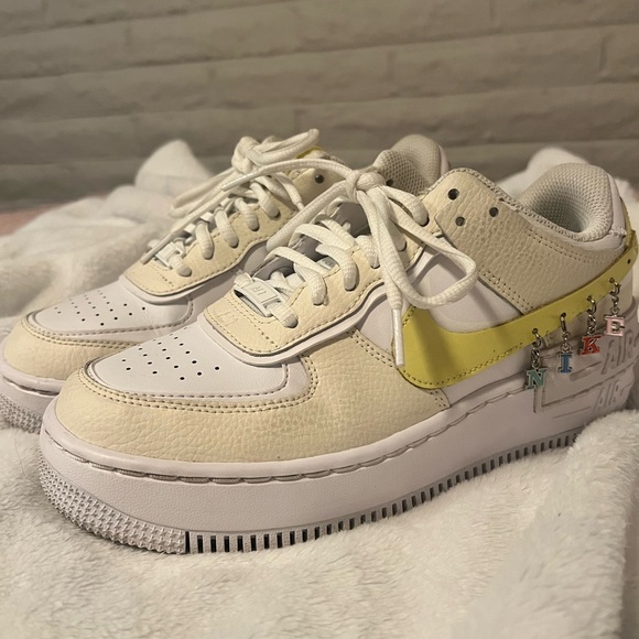 Nike Shoes - NIKE AIR FORCE WOMENS SIZE 7 CHARMS